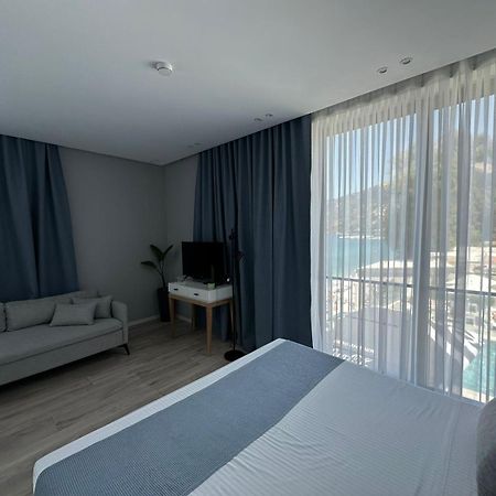 Dukes Albania Hotel Radhimë Buitenkant foto