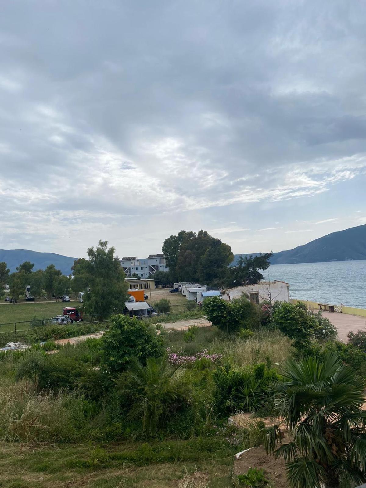 Dukes Albania Hotel Radhimë Buitenkant foto