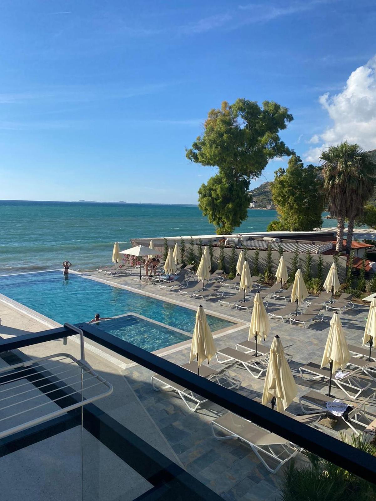 Dukes Albania Hotel Radhimë Buitenkant foto